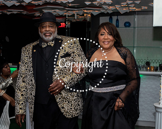 Ceremony Wedding at Cloud 9 in Reunion Tower in Dallas