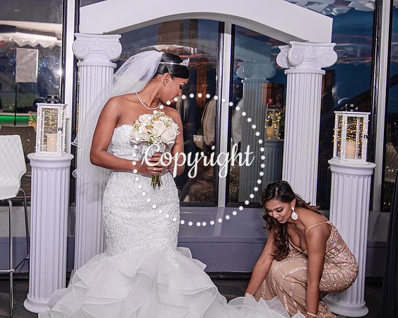 Ceremony Wedding at Cloud 9 in Reunion Tower in Dallas