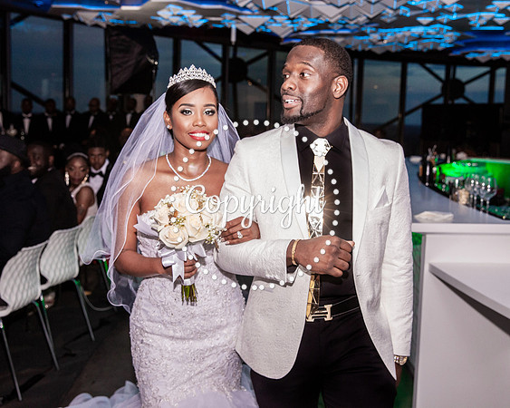 Ceremony Wedding at Cloud 9 in Reunion Tower in Dallas