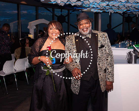 Ceremony Wedding at Cloud 9 in Reunion Tower in Dallas