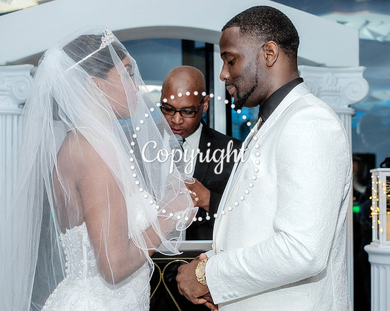 Ceremony Wedding at Cloud 9 in Reunion Tower in Dallas