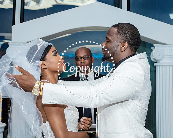 Ceremony Wedding at Cloud 9 in Reunion Tower in Dallas