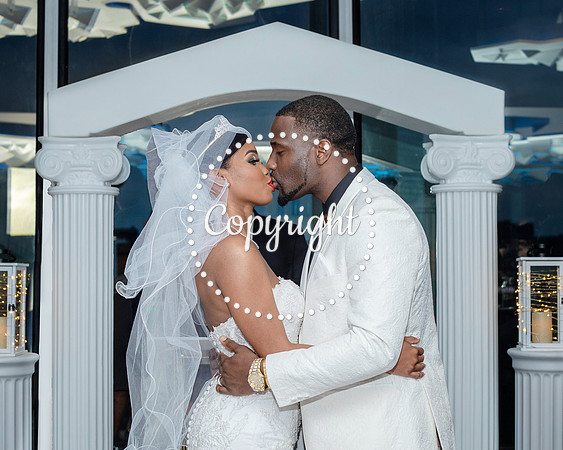 Ceremony Wedding at Cloud 9 in Reunion Tower in Dallas