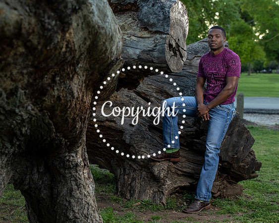 Lufkin Senior Portraits at Getzendaner Park in Waxahachie