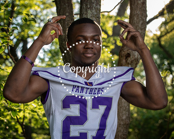 Lufkin Senior Portraits at Getzendaner Park in Waxahachie