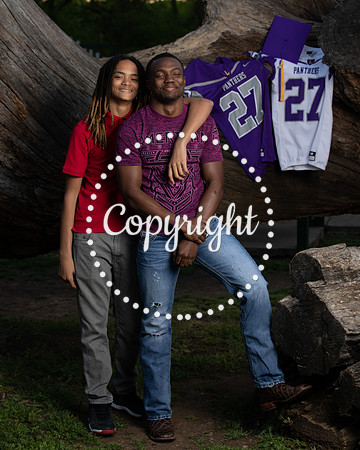 Lufkin Senior Portraits at Getzendaner Park in Waxahachie