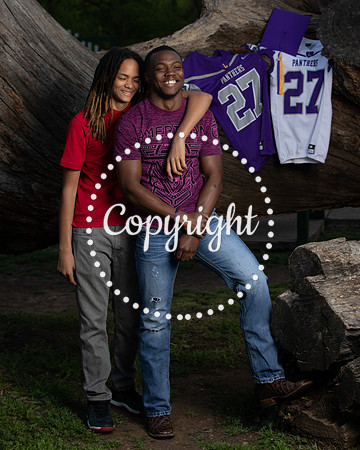 Lufkin Senior Portraits at Getzendaner Park in Waxahachie